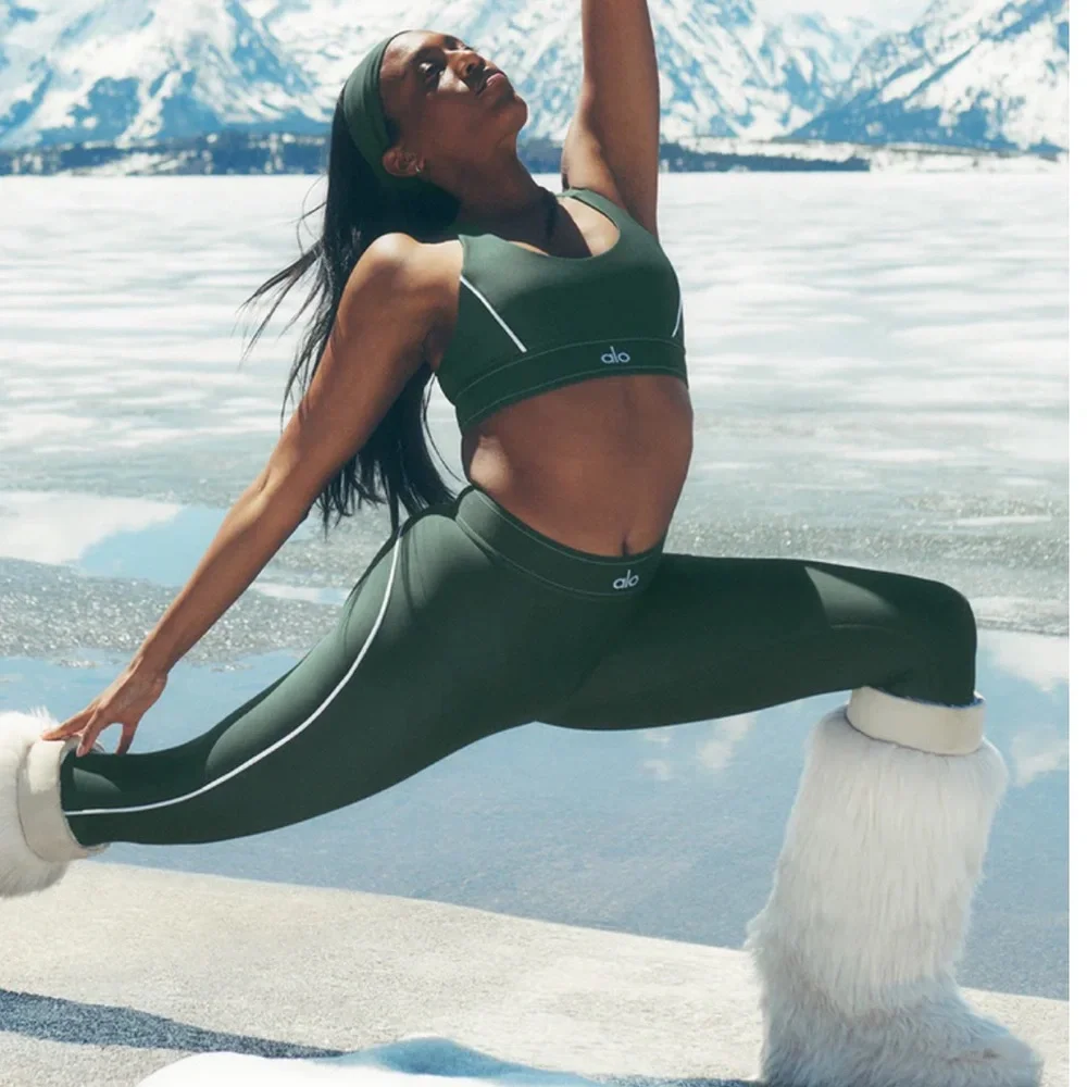 ALO Yoga Clover Green/White Leggings - Picture 6 of 6